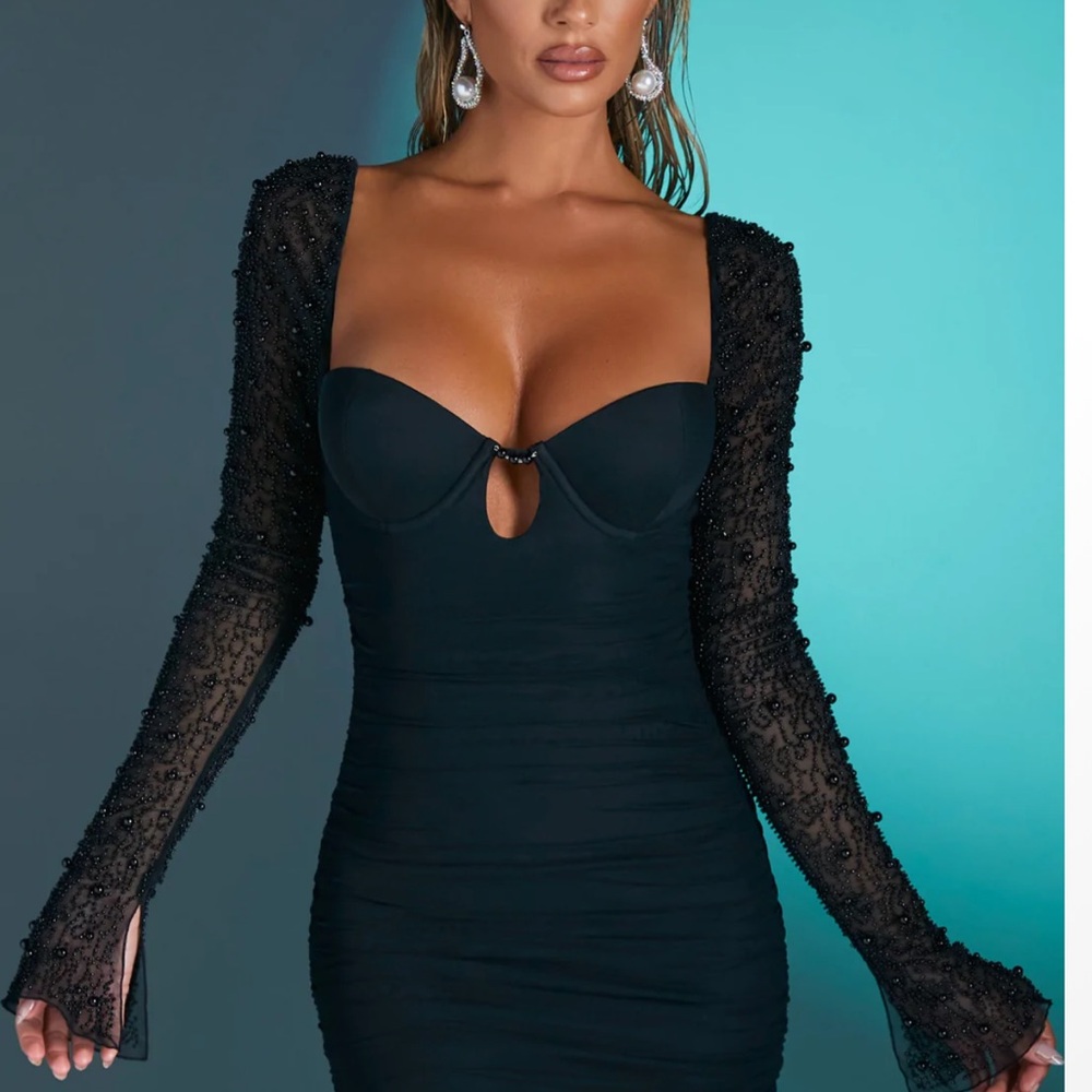 Oh Polly Black Long Sleeve Sweetheart Bodycon Dress